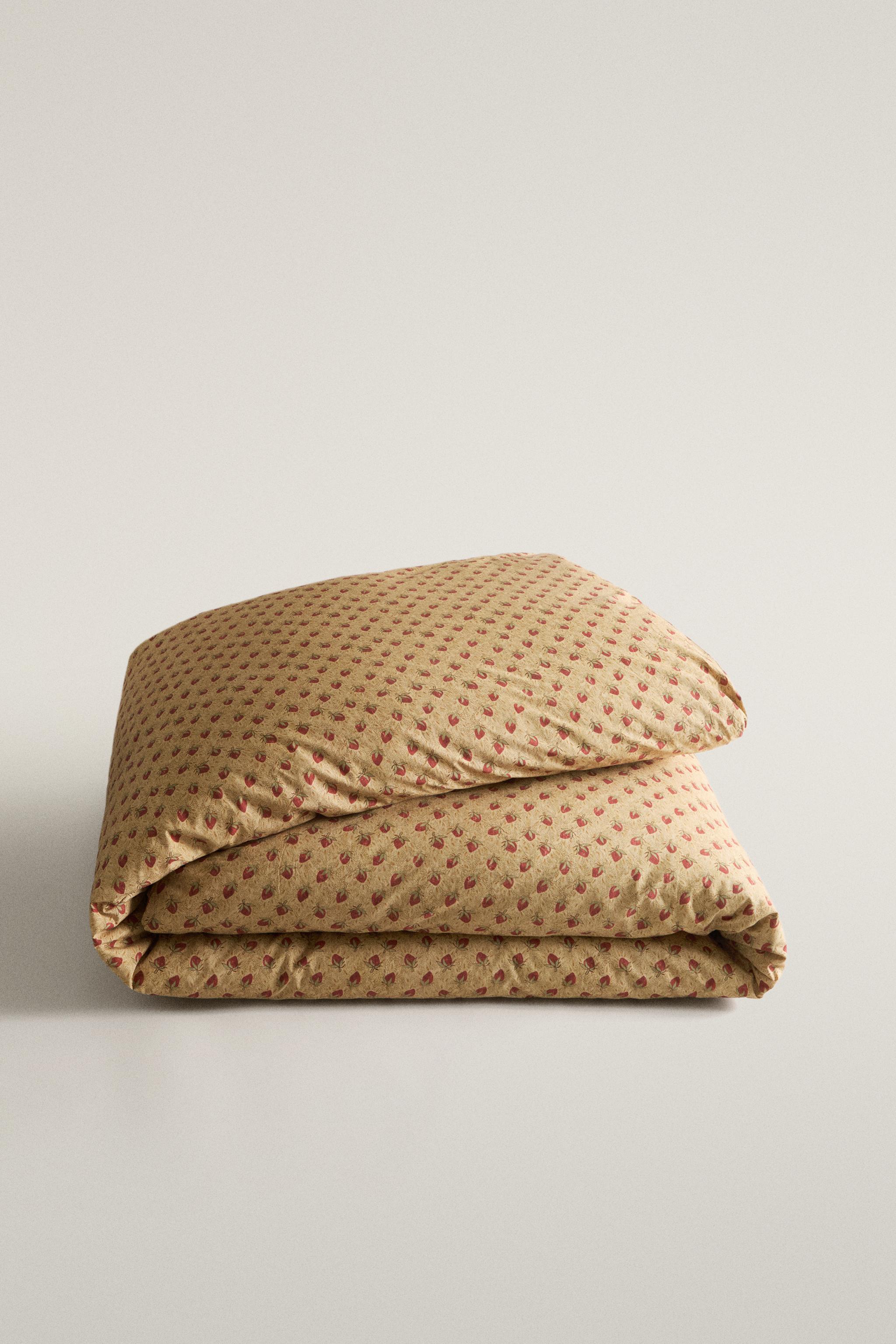 STRAWBERRY PERCALE DUVET COVER | KATHARINE POLE